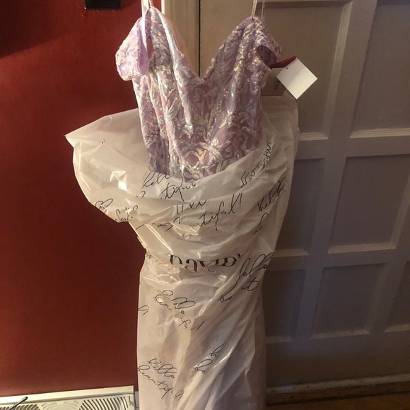 JULES And Cleo Off-The-Shoulder Patterned A-Line With Slit Prom Dress - Picture 4 of 5